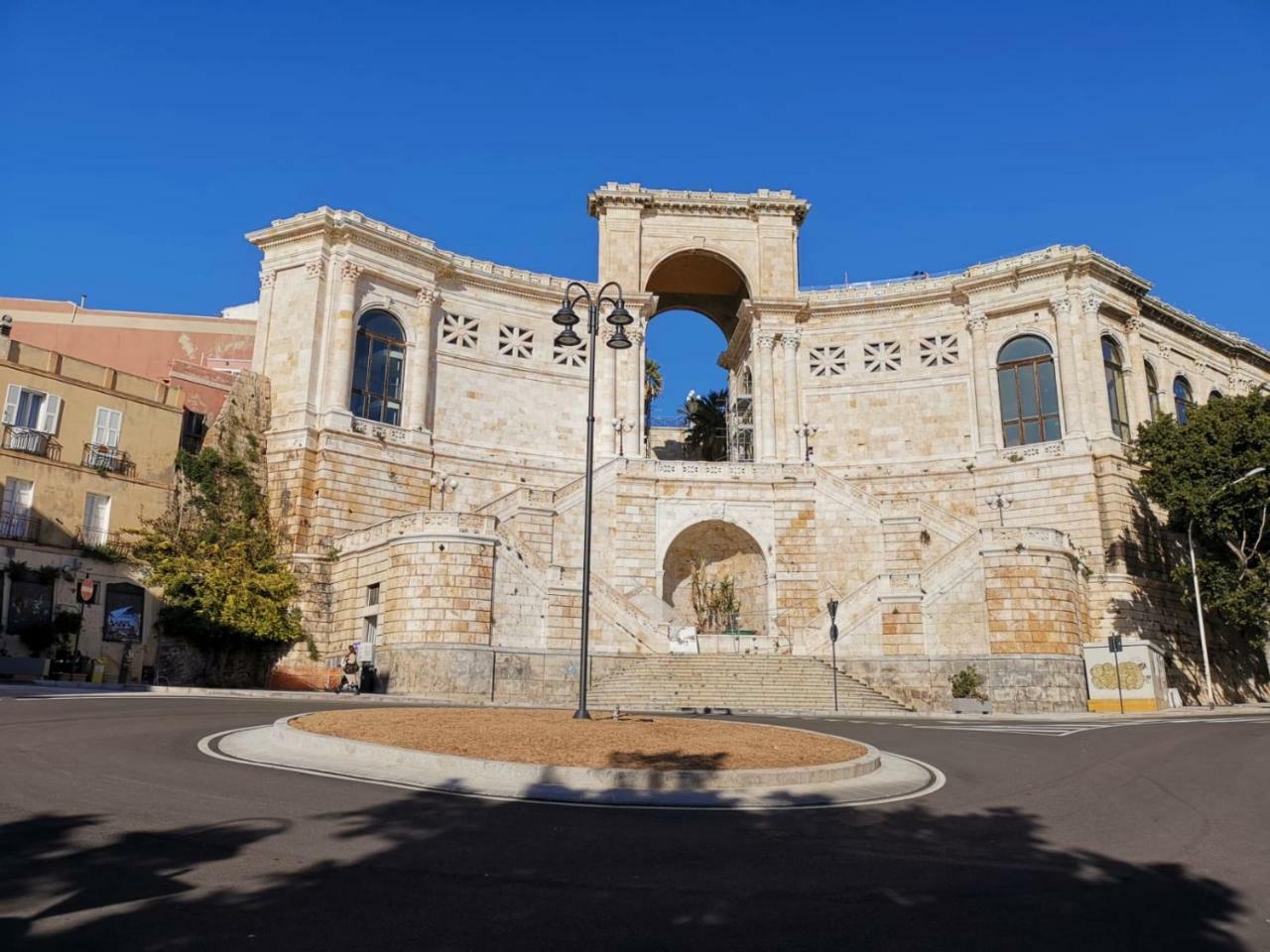 Suitesgaribaldi Κάλιαρι Εξωτερικό φωτογραφία