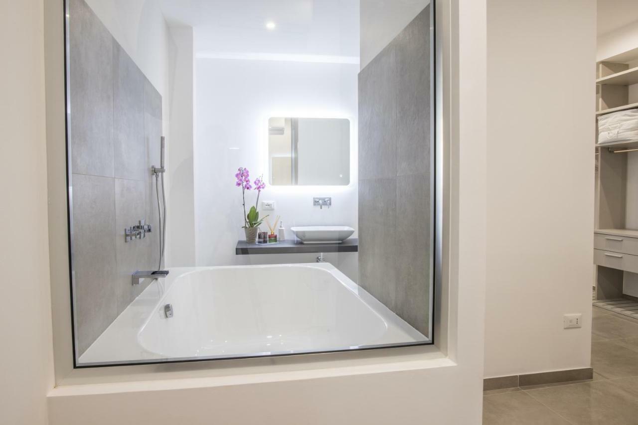 Suitesgaribaldi Κάλιαρι Εξωτερικό φωτογραφία